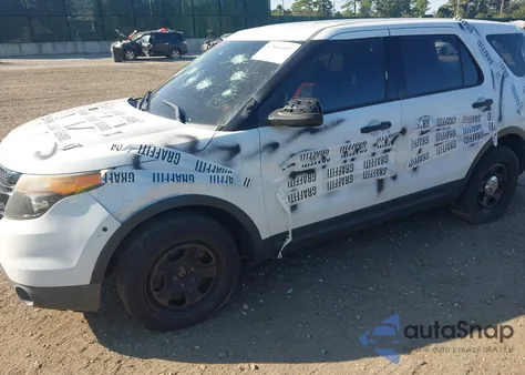 2015 Ford Police Interceptor z USA, uszkodzony, nr VIN 1FM5K8AR6FGB83590